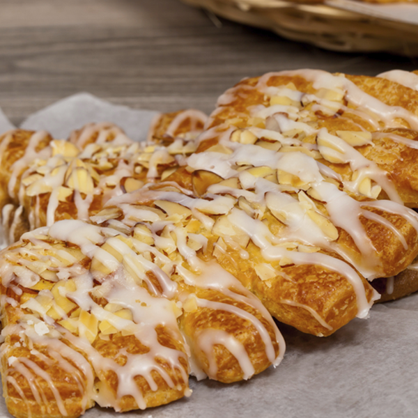 almond-bear-claws-recipe