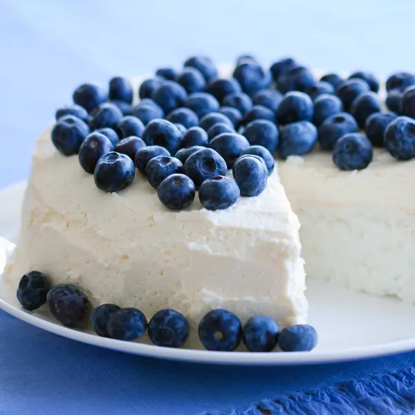 White Cake with Vanilla frosting