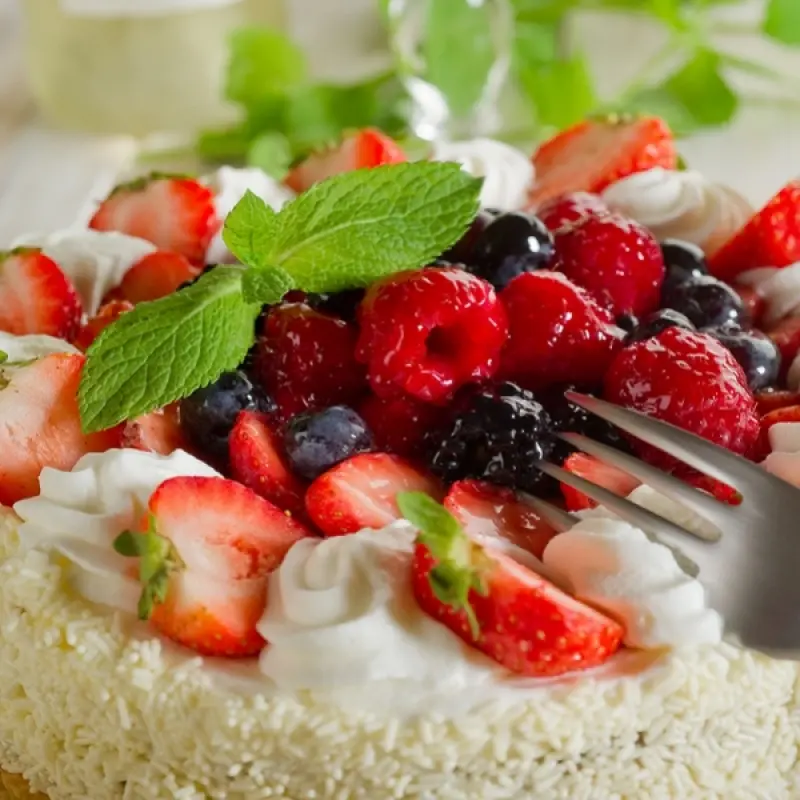 Fluffy Cake with Fruit