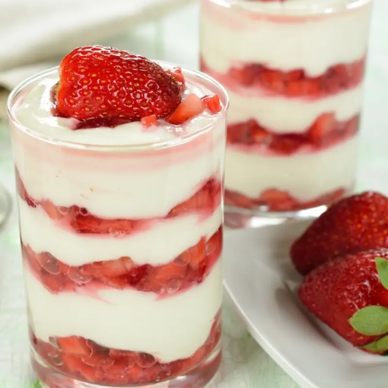 Strawberry Cream Parfaits