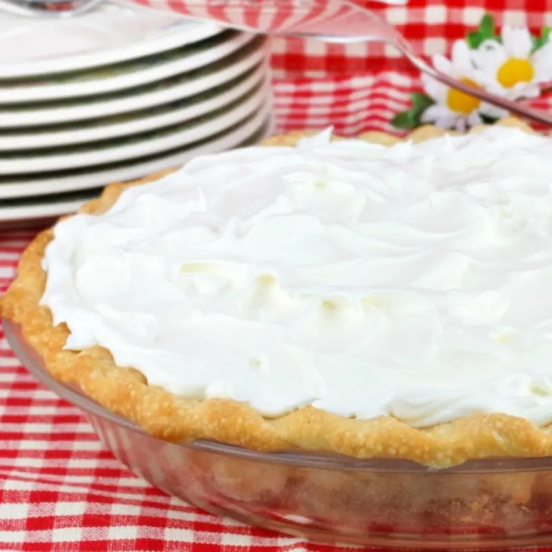 Creamy Whipped Peanut Butter Pie
