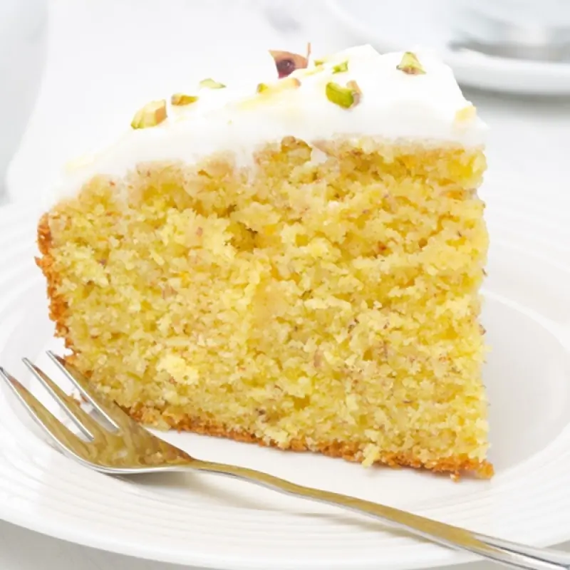 Orange Cake With Greek Yogurt Topping