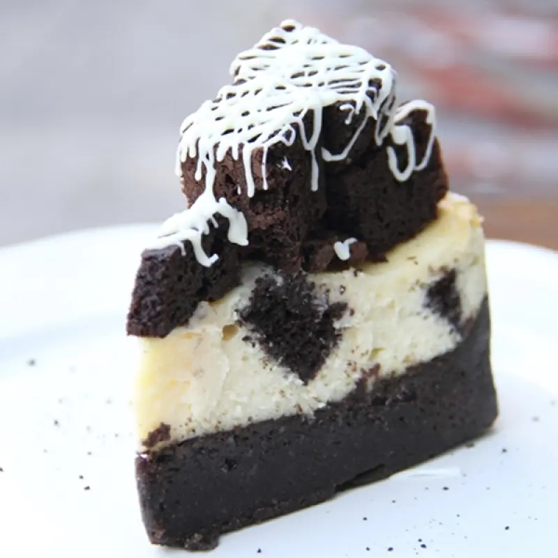 Layered Brownie Cheesecake