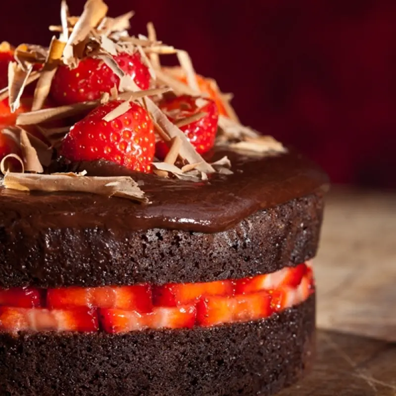 Fresh Strawberry And Chocolate Cake