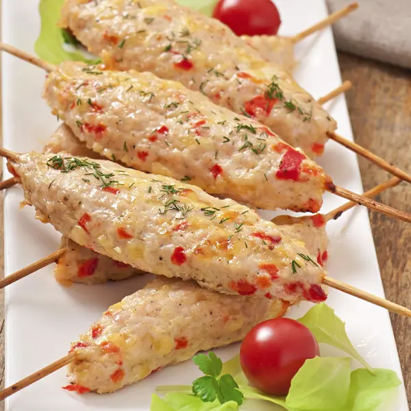 Chicken With Peppers and Cheese Shish Kebabs