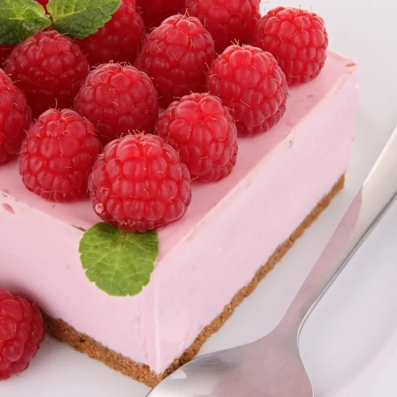 Raspberry Mousse Pie
