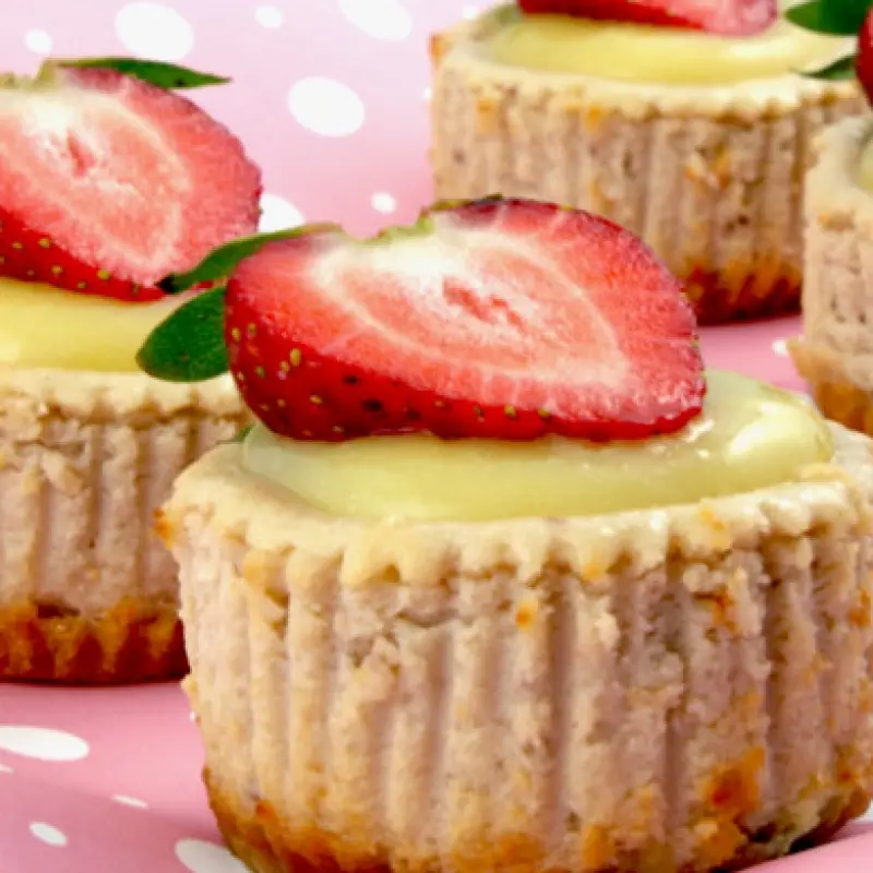 Lemon Strawberry Cheesecake Cupcakes