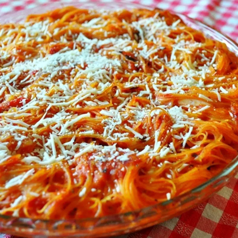 Spaghetti Pepperoni Pie