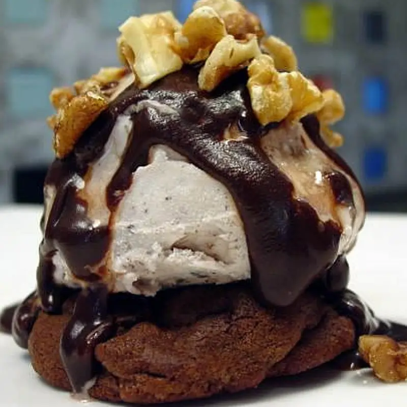 Double Chocolate Cookie Sundae