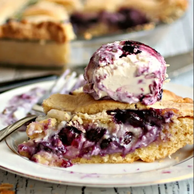 Blueberry Pie with Lemon and Thyme
