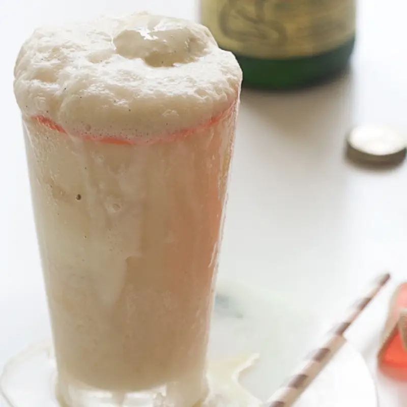 Peach Whisky Ice Cream Float
