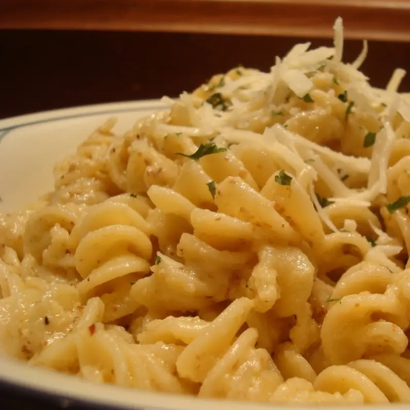 Rotini with Walnut Sauce