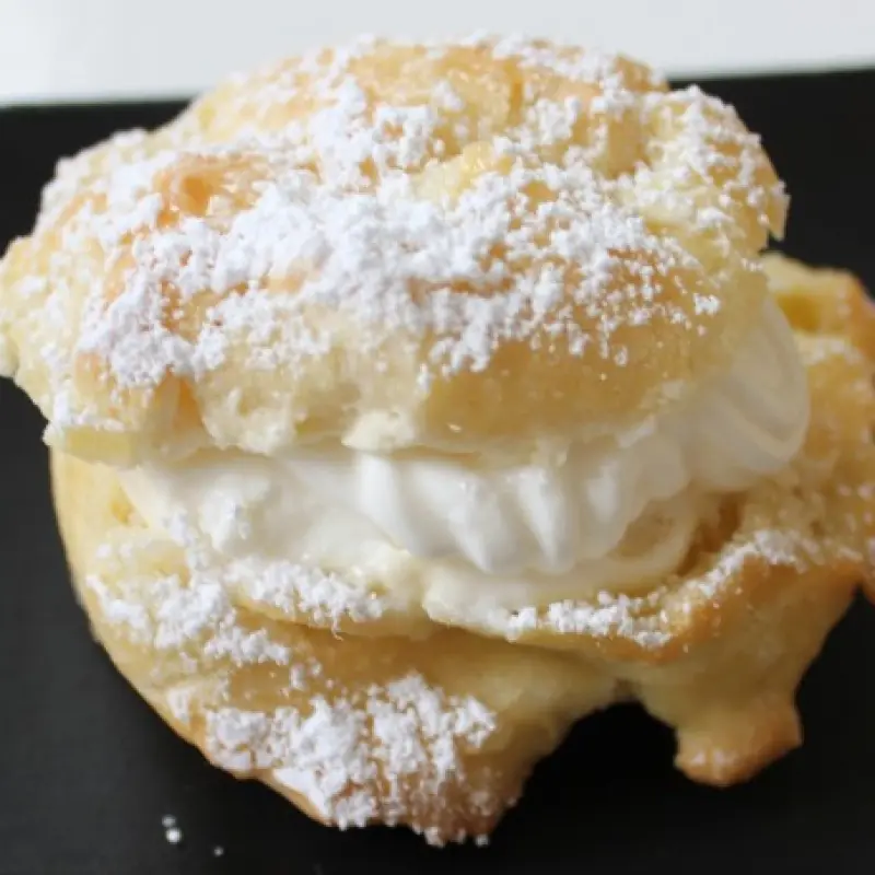 Extraordinaire Cream Puffs