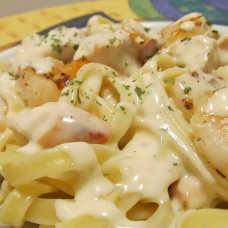 Fettuccine Alfredo with Grilled Chicken and Shrimp