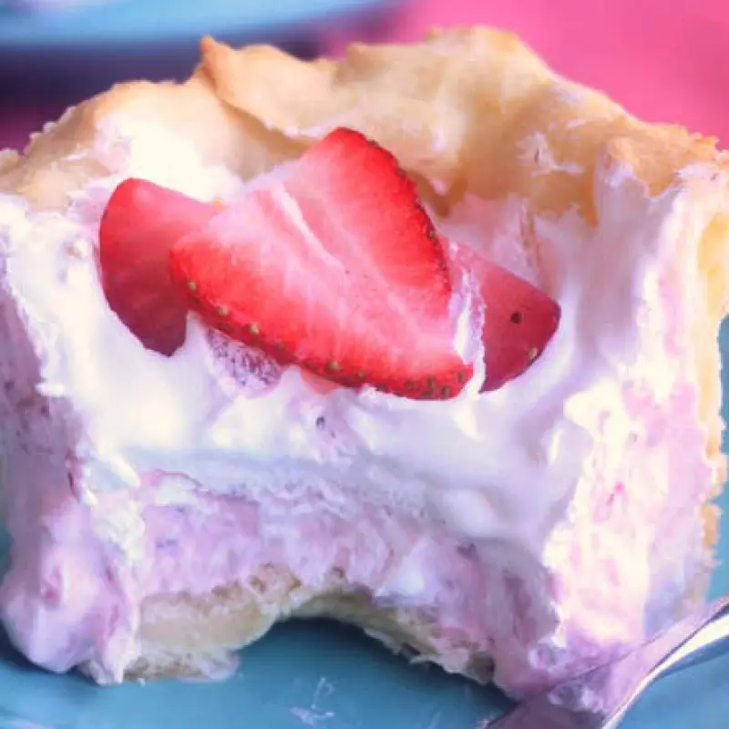 Strawberry Eclair Cake