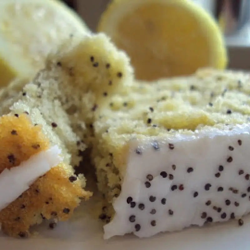 Lemon and Poppy Seed Cake