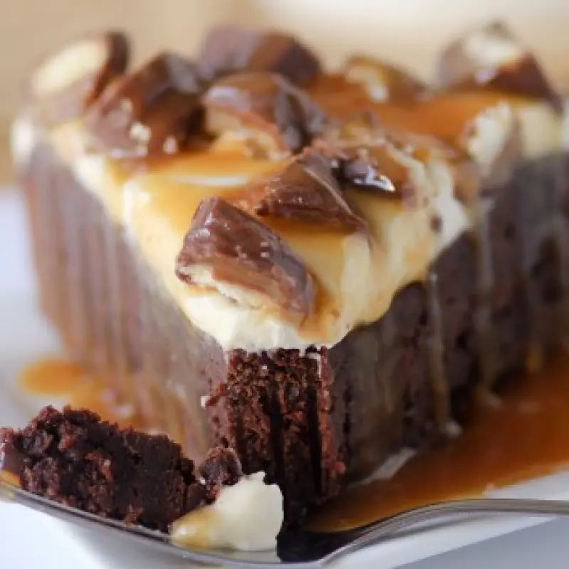 Twix Brownie Cheesecake