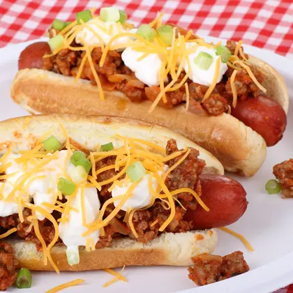 Chili Hot Dogs