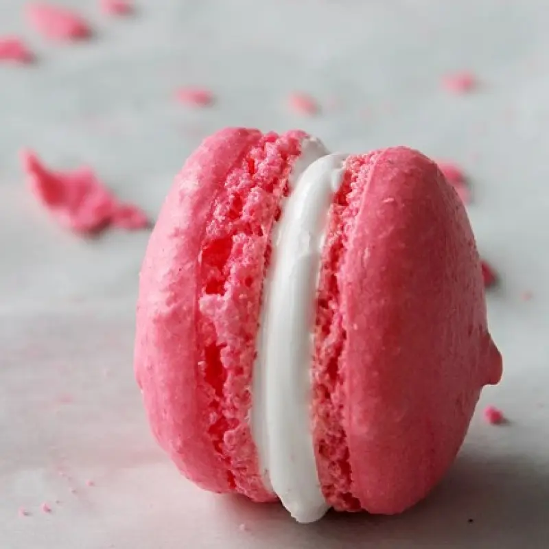 French Macarons with Marshmallow Frosting
