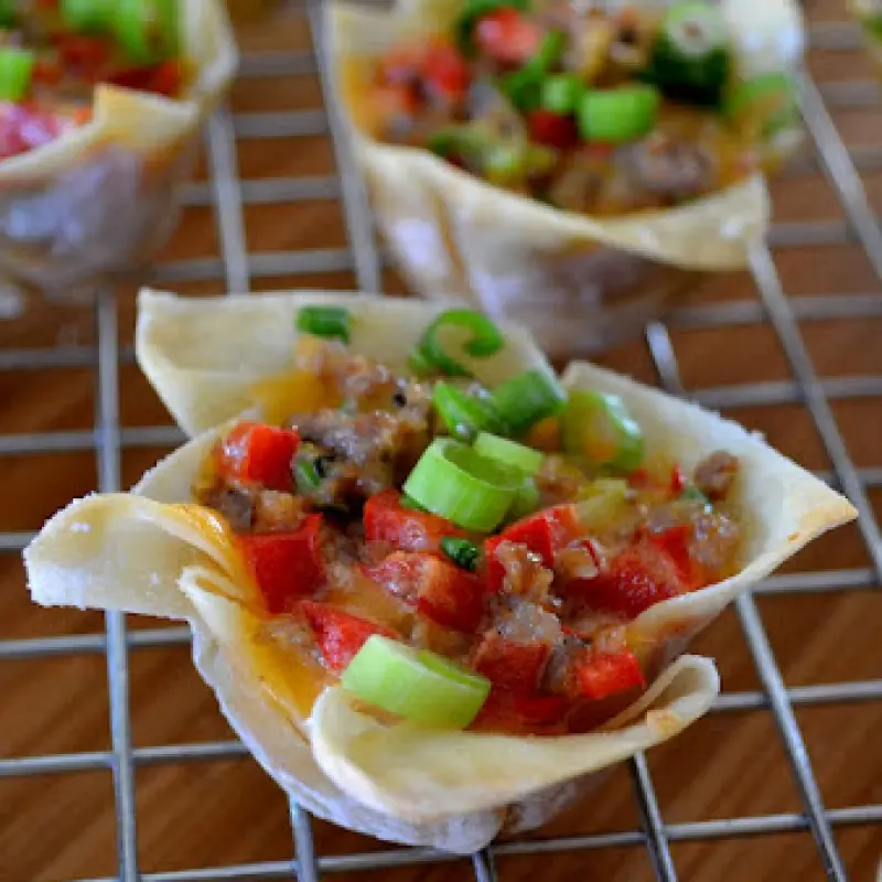 Sausage Won-Ton Cups