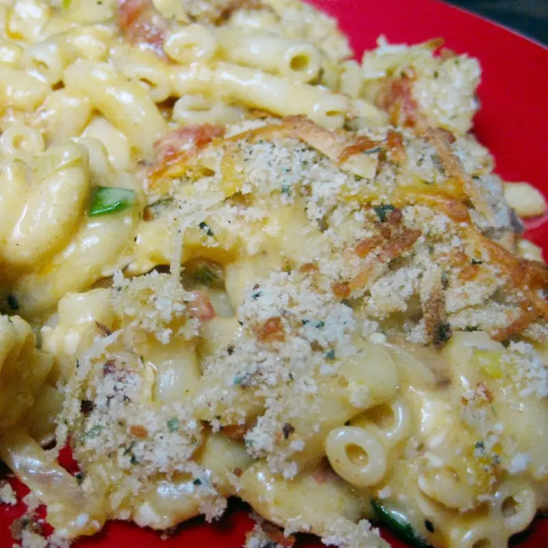 Macaroni and Three Cheese with Bacon, Onion and Tomato