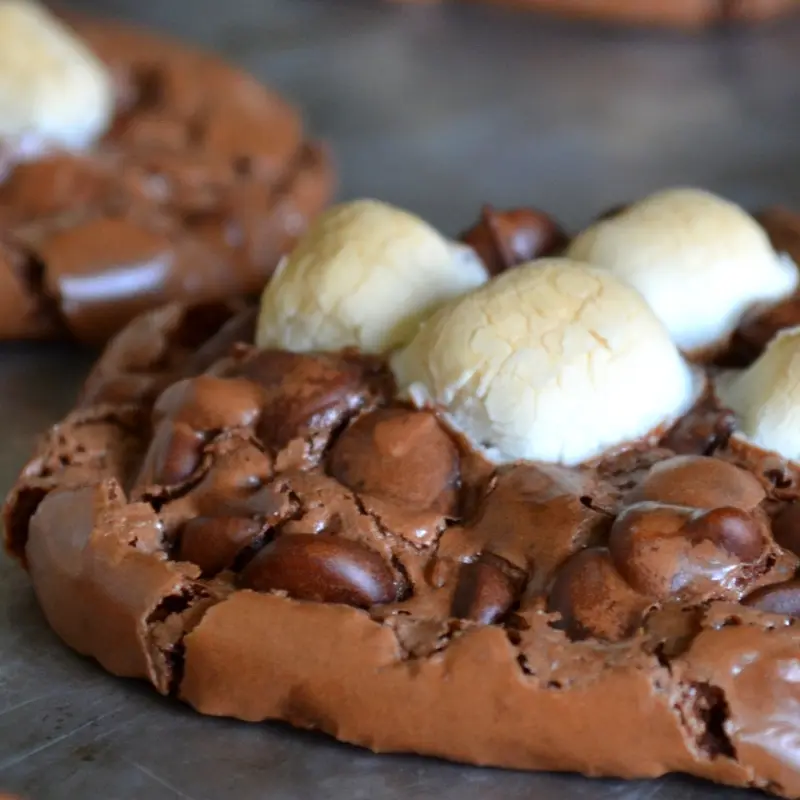 Oeey Gooey Rocky Road Cookies