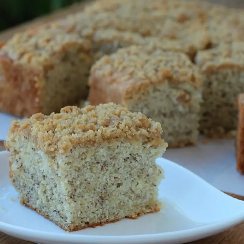Banana Streusel Snack Cake