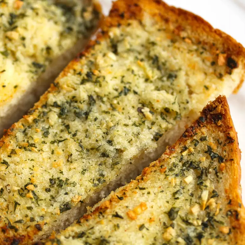 Easy Homemade Garlic Bread