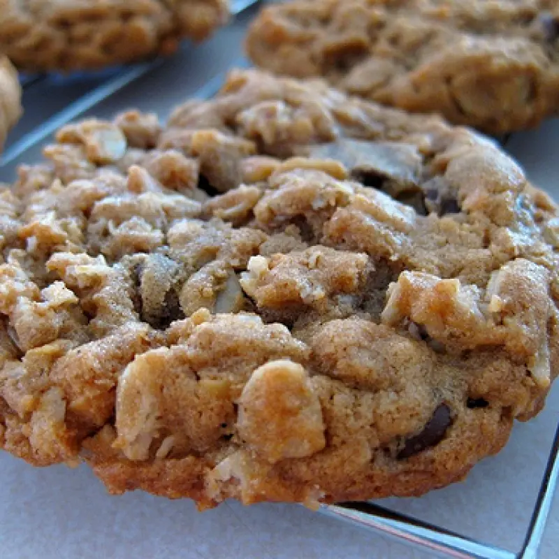 Chunk Peanut Butter And Oatmeal Chocolate Chipsters Cookies