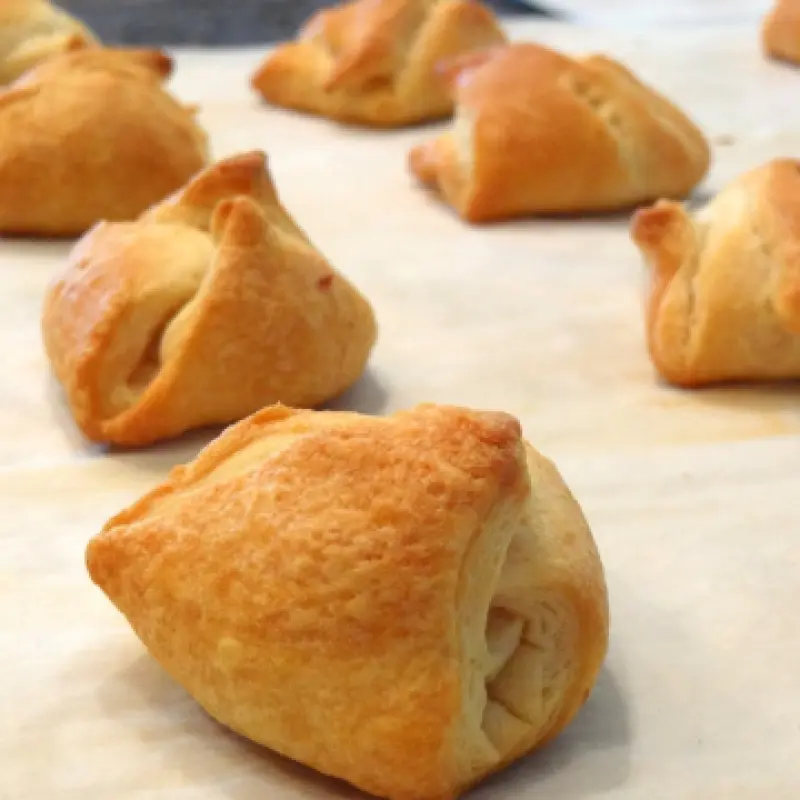 Garlic Chicken Puffs