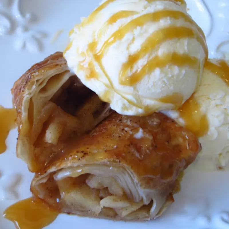 Apple Pie Eggrolls