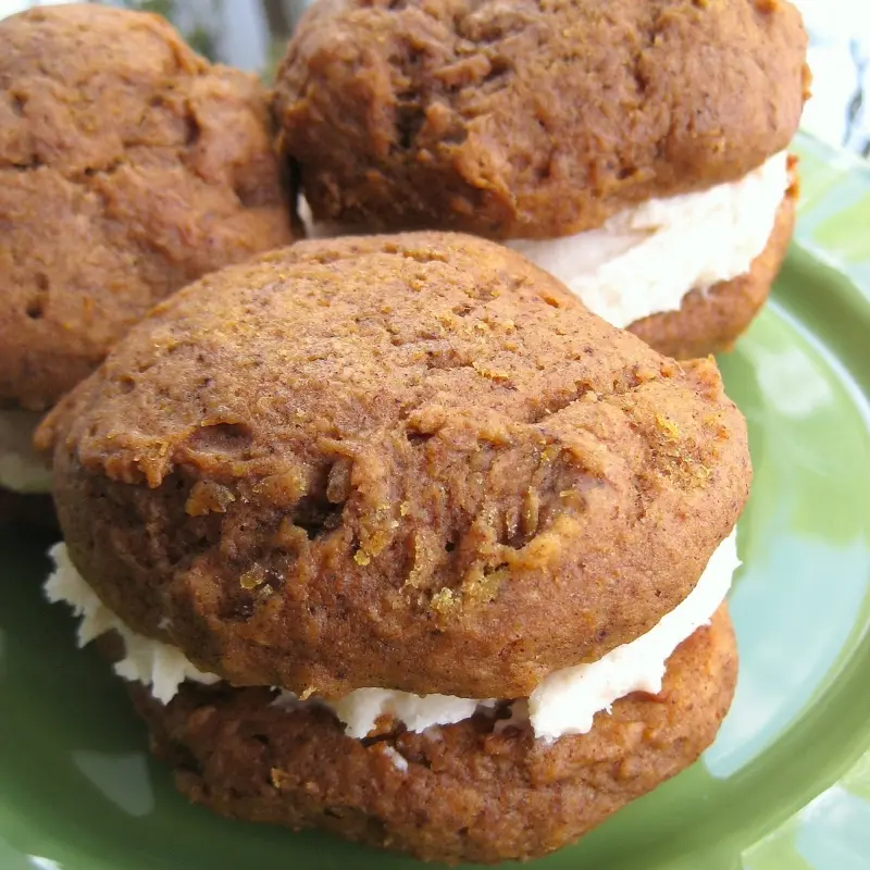 Pumpkin Gingerbread Whoopie Pies
