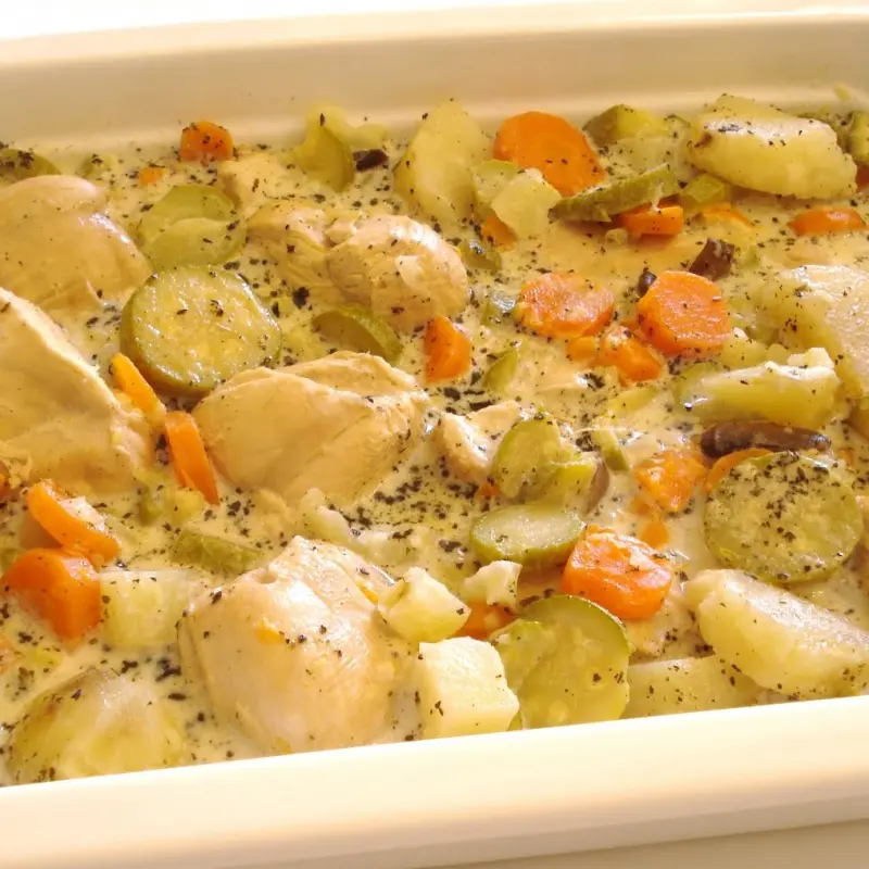 Chicken and Vegetables with White Sauce