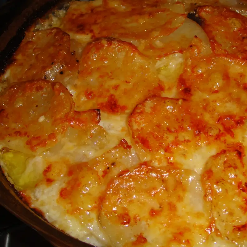 Scalloped Potatoes With Three Cheeses