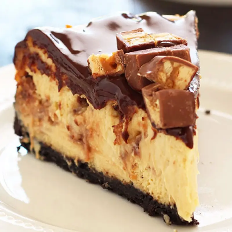Snickers Cheesecake