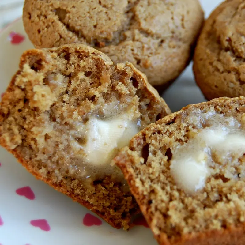 Applesauce Muffins