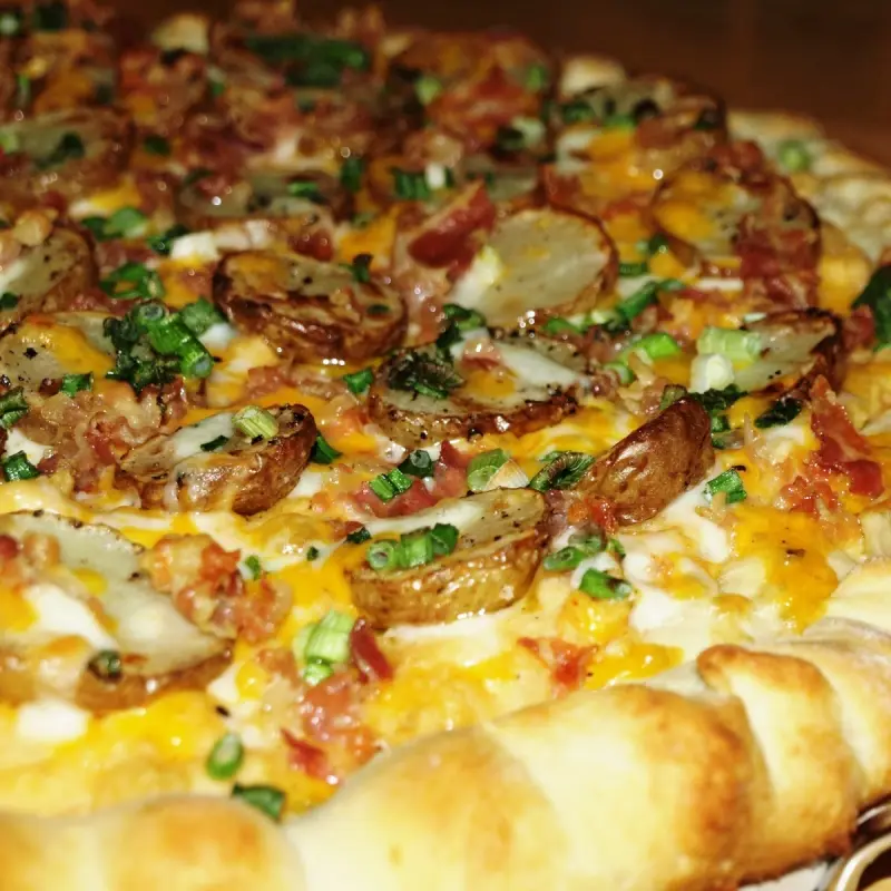 Really Loaded Baked Potato Pizza