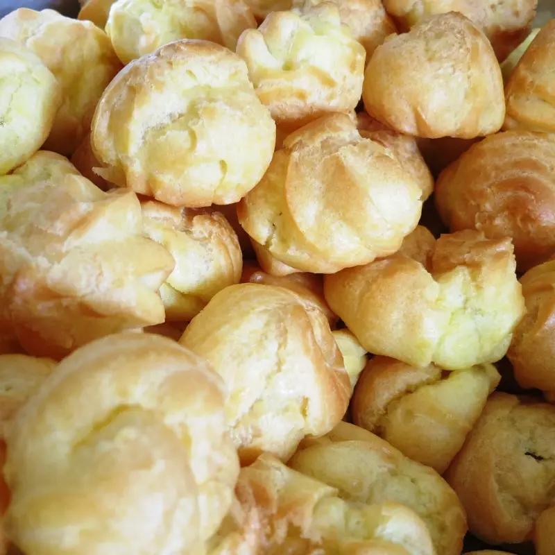 1980's Custard Cream Puff
