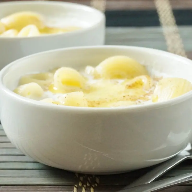 Estonian Pasta Soup with Milk - Makaroni-Piimasupp