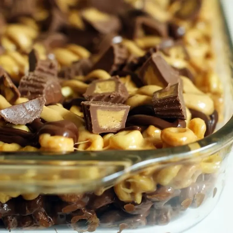 Peanut Butter Cup Cheerios Bars