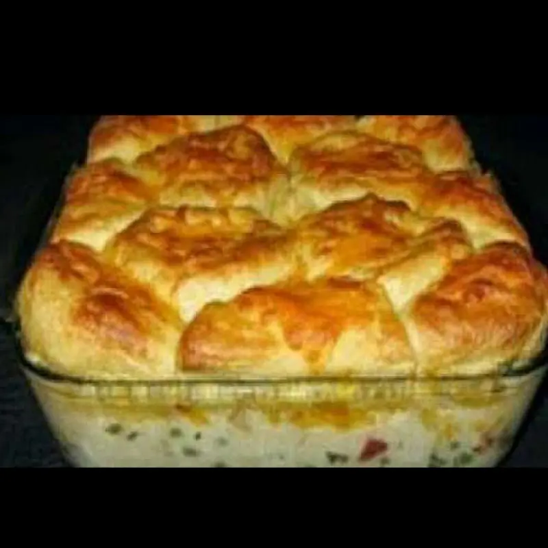 Creamed Chicken and Biscuits Casserole