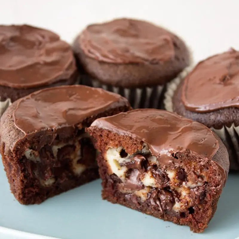 Cheesecake Stuffed Chocolate Cupcakes