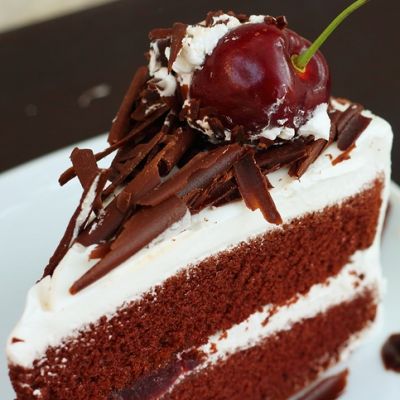 Chocolate Layer Cake With White Chocolate Frosting Recipe